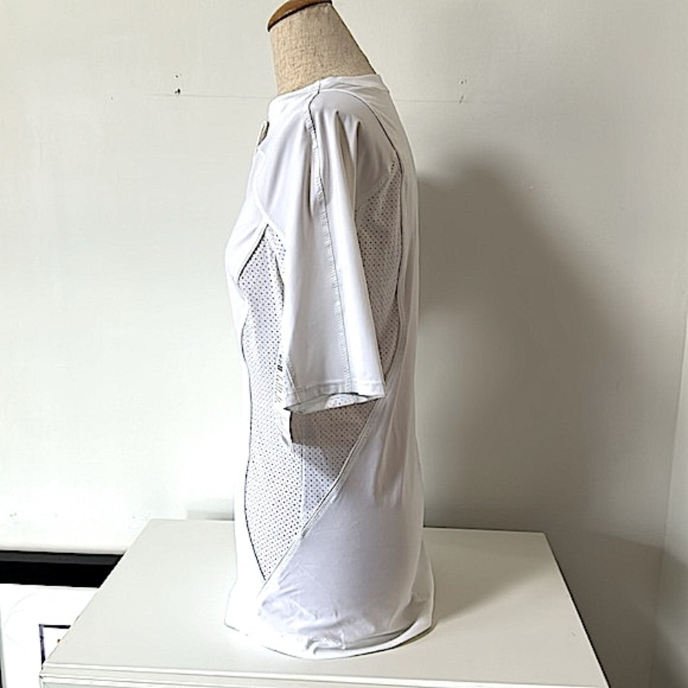 NWT! Athleta White Pacifica II Tee! - Picture 2 of 6